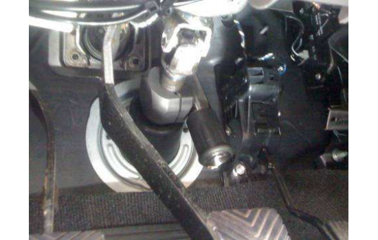Блокиратор рулевого вала Гарант Блок для Mitsubishi L200 2008-2015