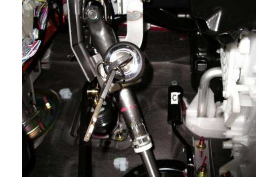 Блокиратор рулевого вала Гарант Блок для Mitsubishi Lancer 2003-2011