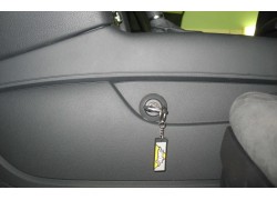 Бесштыревой блокиратор AКПП Гарант Консул для AUDI Q7 2005-2015 Бесштыревой блокиратор AКПП Гарант Консул для AUDI Q7 2005-2015