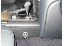 Бесштыревой блокиратор АКПП Гарант Консул для TOYOTA LAND CRUISER 200 2007-2015  Бесштыревой блокиратор АКПП Гарант Консул для TOYOTA LAND CRUISER 200 2007-2015